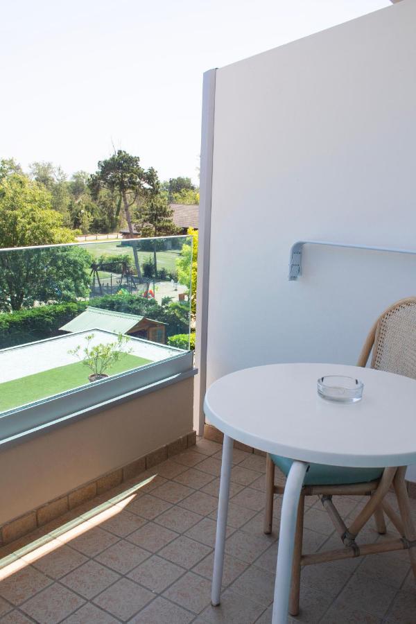 Hotel Hiki 3 Superior Bibione Eksteriør bilde