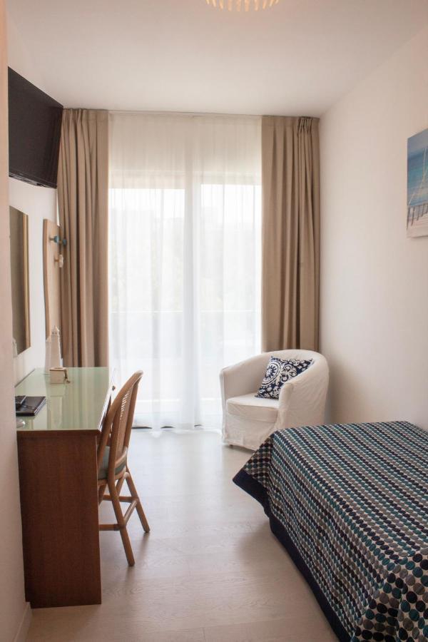 Hotel Hiki 3 Superior Bibione Eksteriør bilde