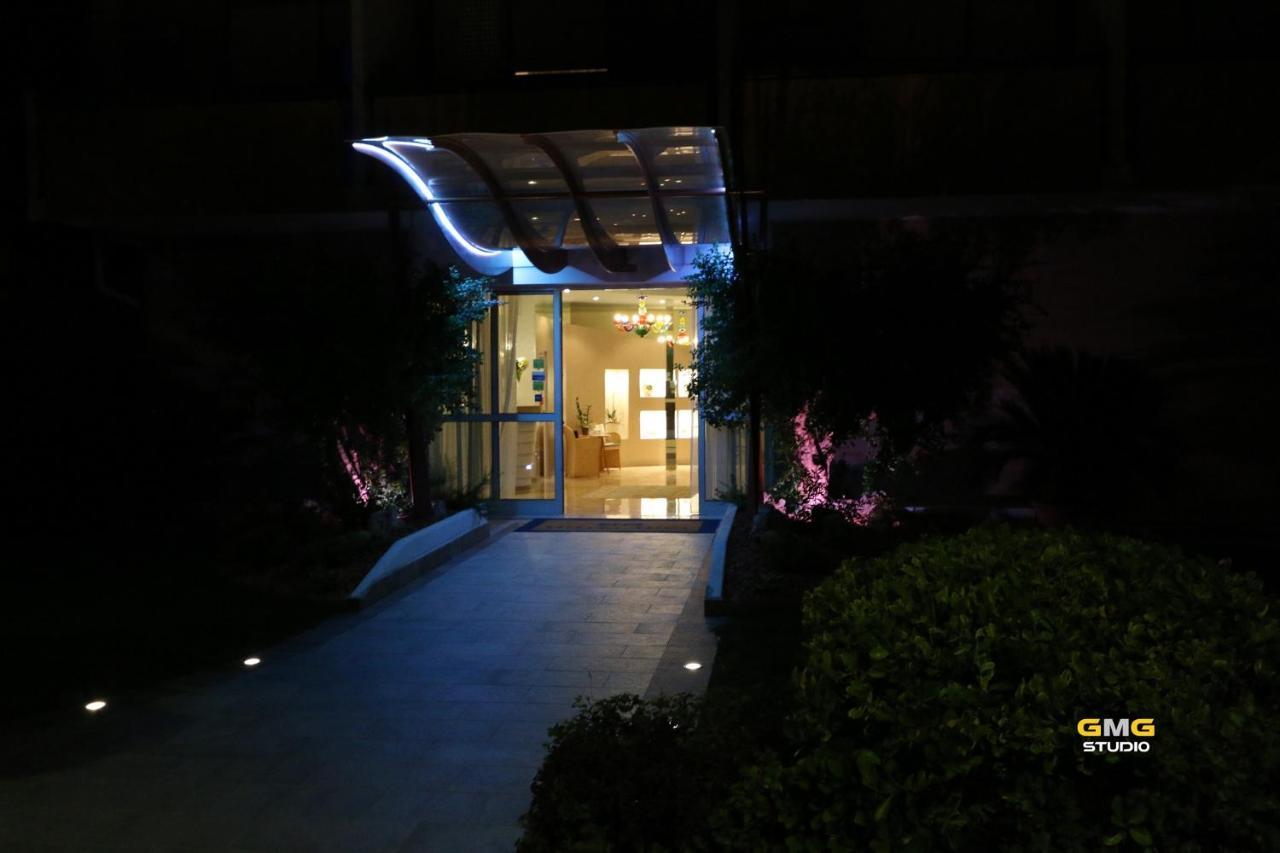 Hotel Hiki 3 Superior Bibione Eksteriør bilde