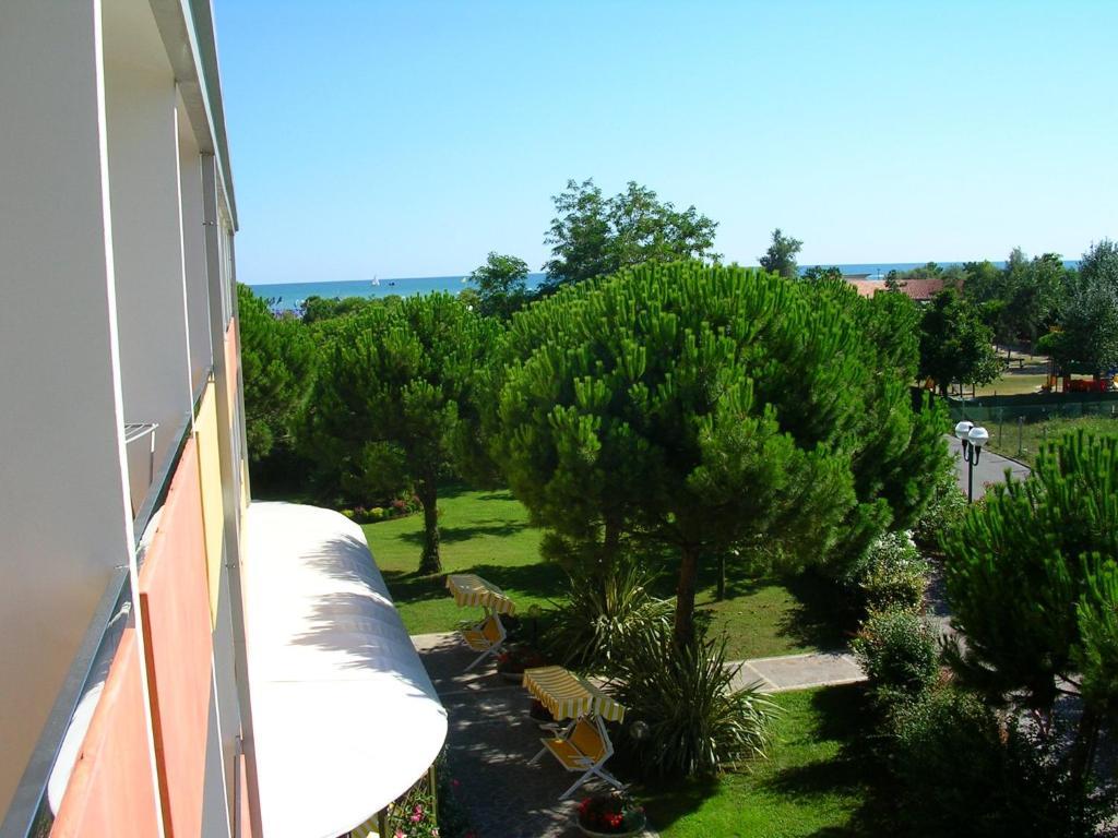 Hotel Hiki 3 Superior Bibione Eksteriør bilde
